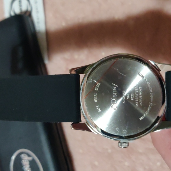 Disney Mickey Mouse Watch - Picture 4 of 7